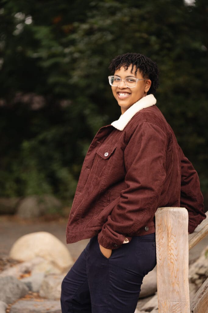 Close-up portrait of a senior at Pine Lake Park by an Issaquah-based photographer.